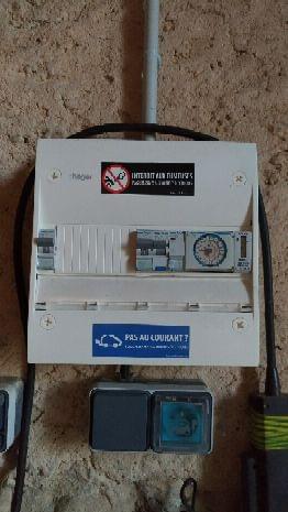 Installation électrique complète à Saint-Maurice-sur-Mortagne-1
